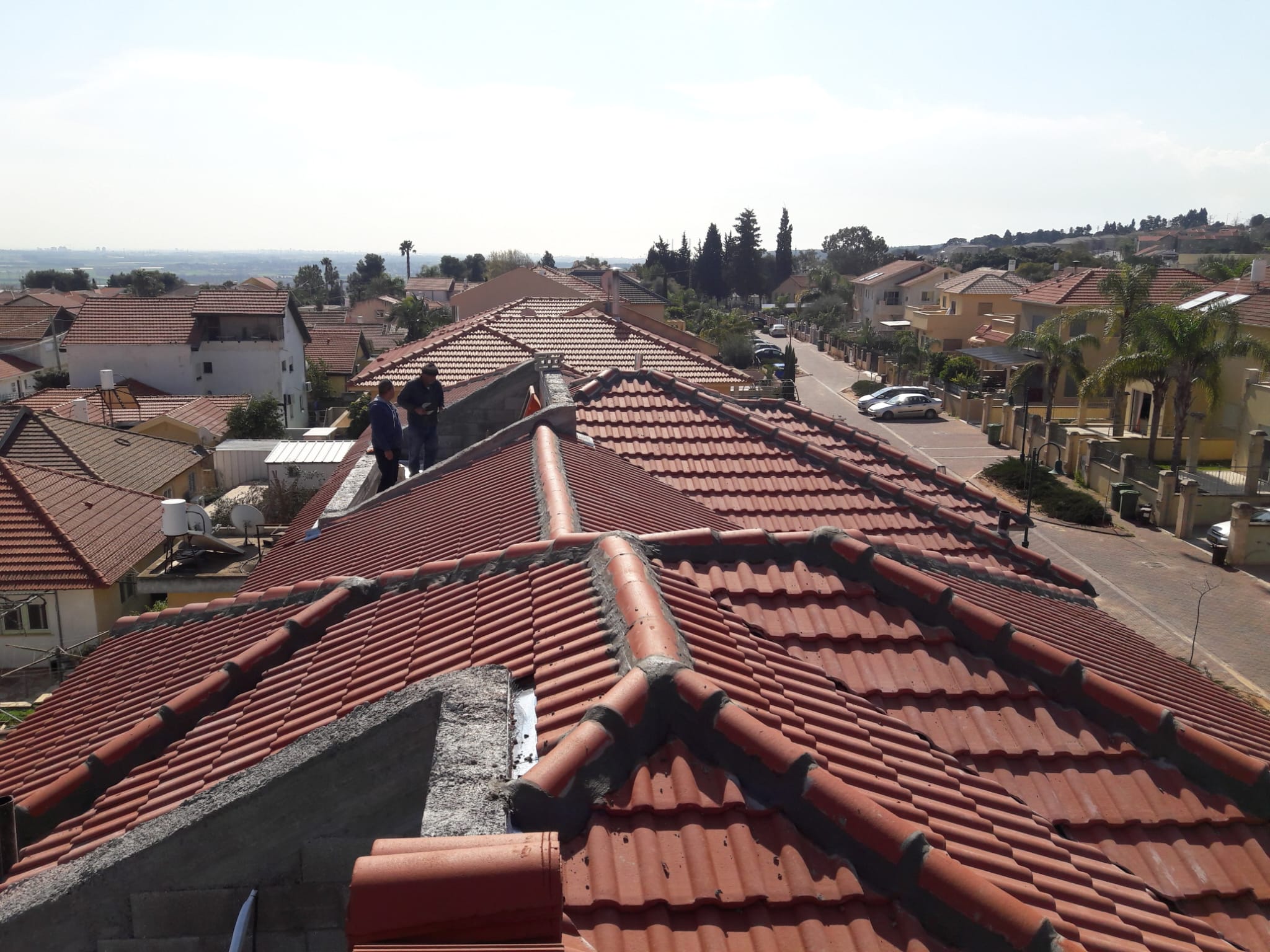 ביצוע גג רעפים מורכב בזכרון יעקב